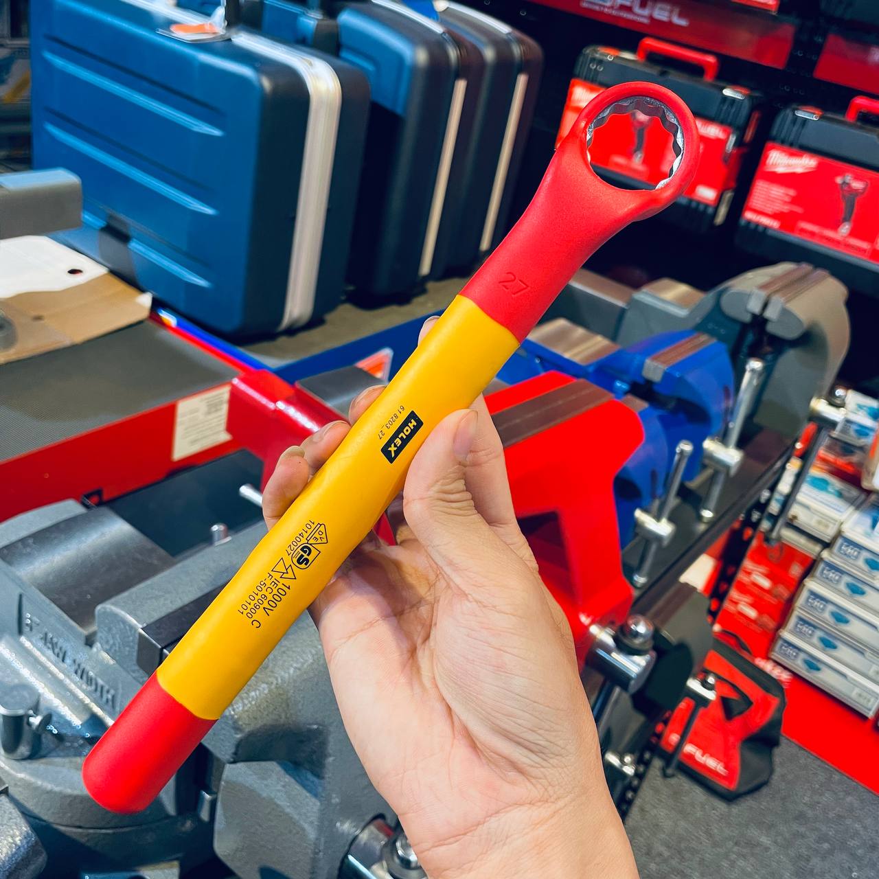 Cờ lê đầu vòng , cách điện 1000V Holex 27mm Cờ lê đầu vòng , cách điện 1000V Holex 27mm